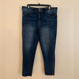 Wit & Wisdom Blue Jeans with Flattering Fit